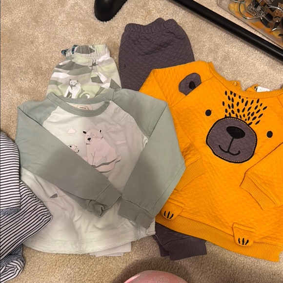 Assorted Baby Clothing Set - Picture 5 of 7